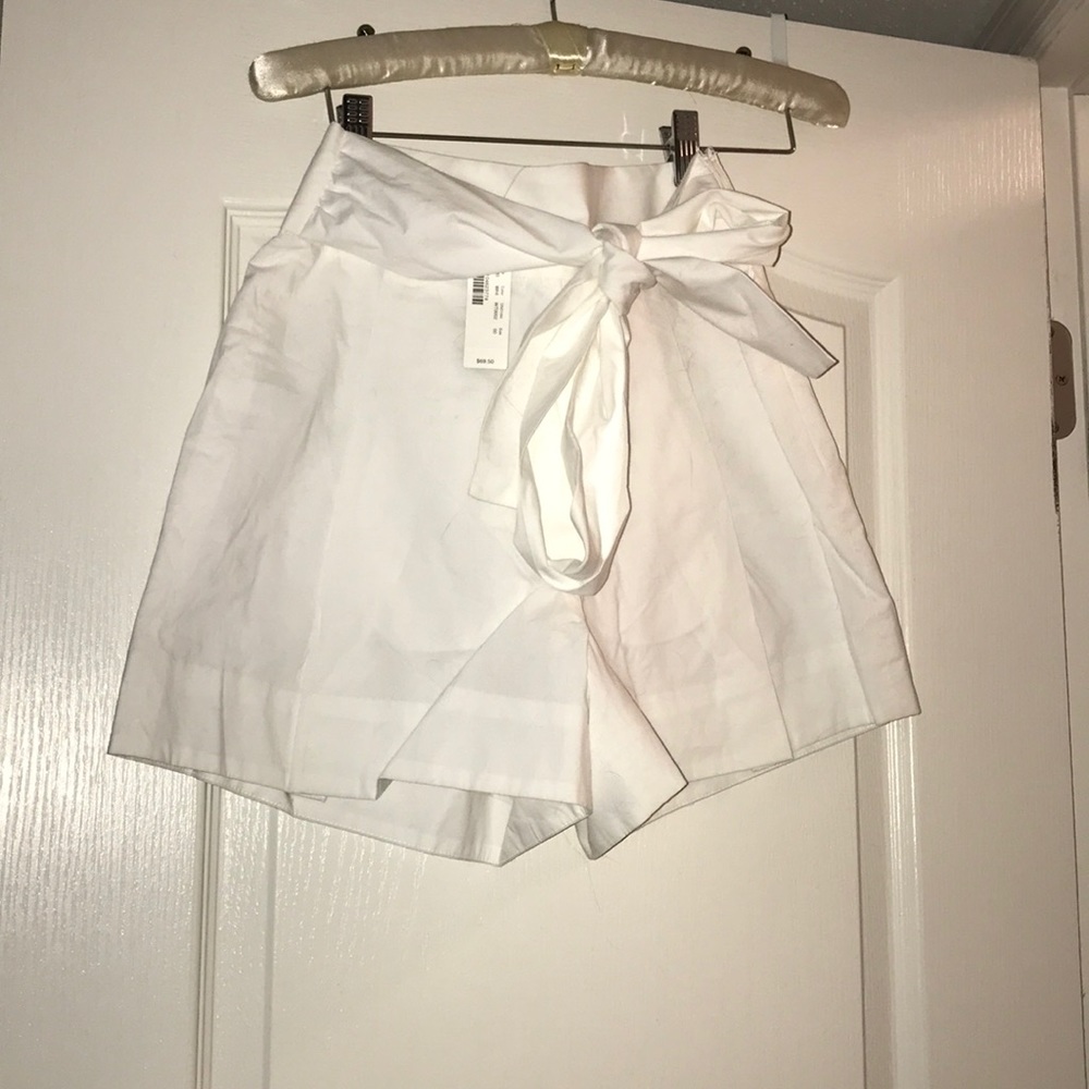 White J Crew Bow Shorts Size 00